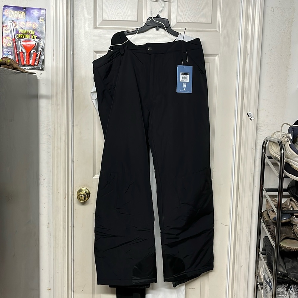 Toboggan insulated snow pants